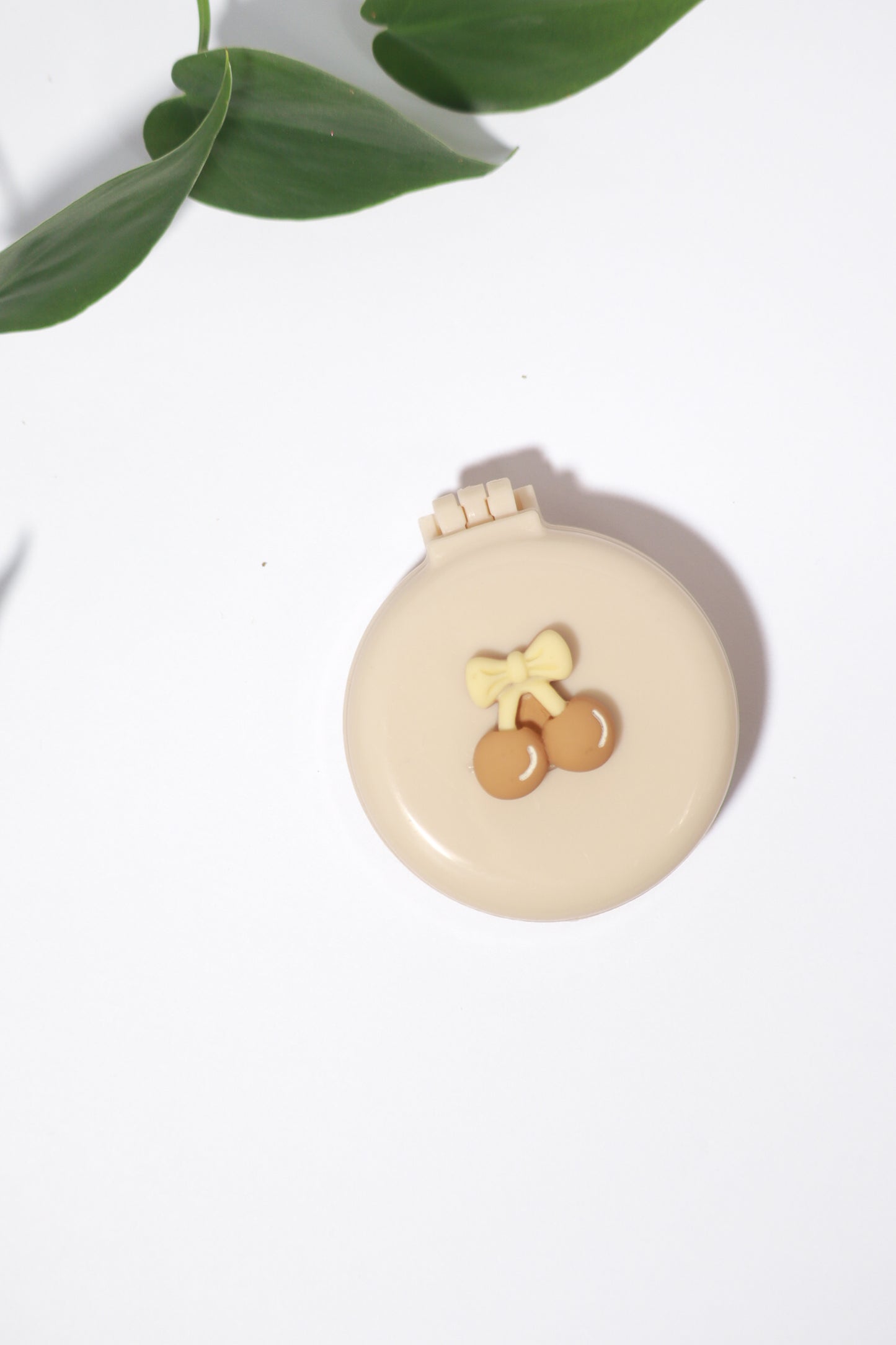 Cuddle Brush Round Hair Brush + Mirror