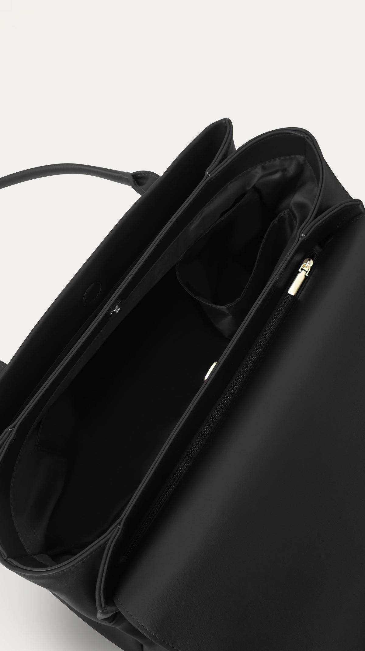 Icon Bag: Iconic Black