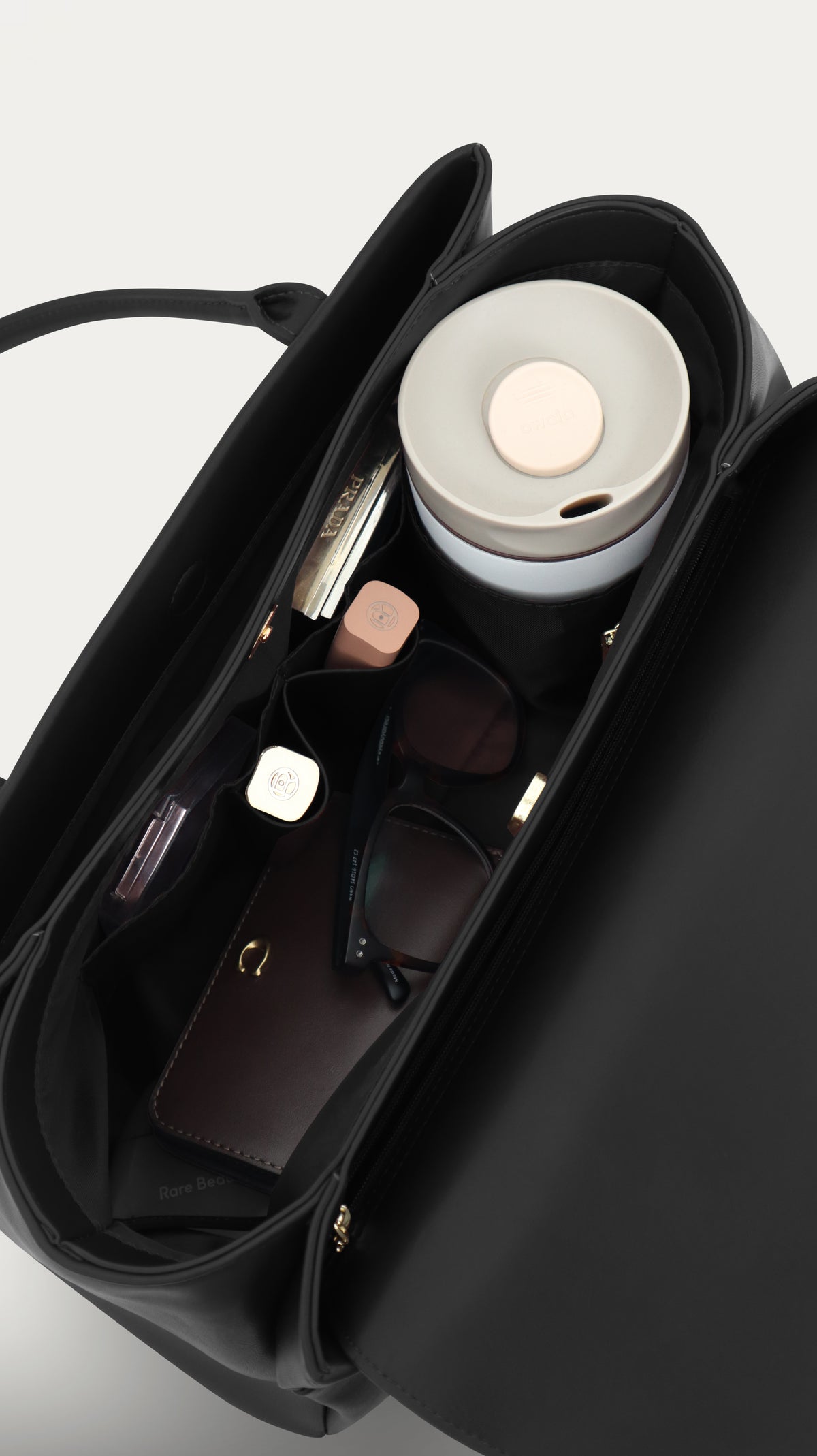 Icon Bag: Iconic Black