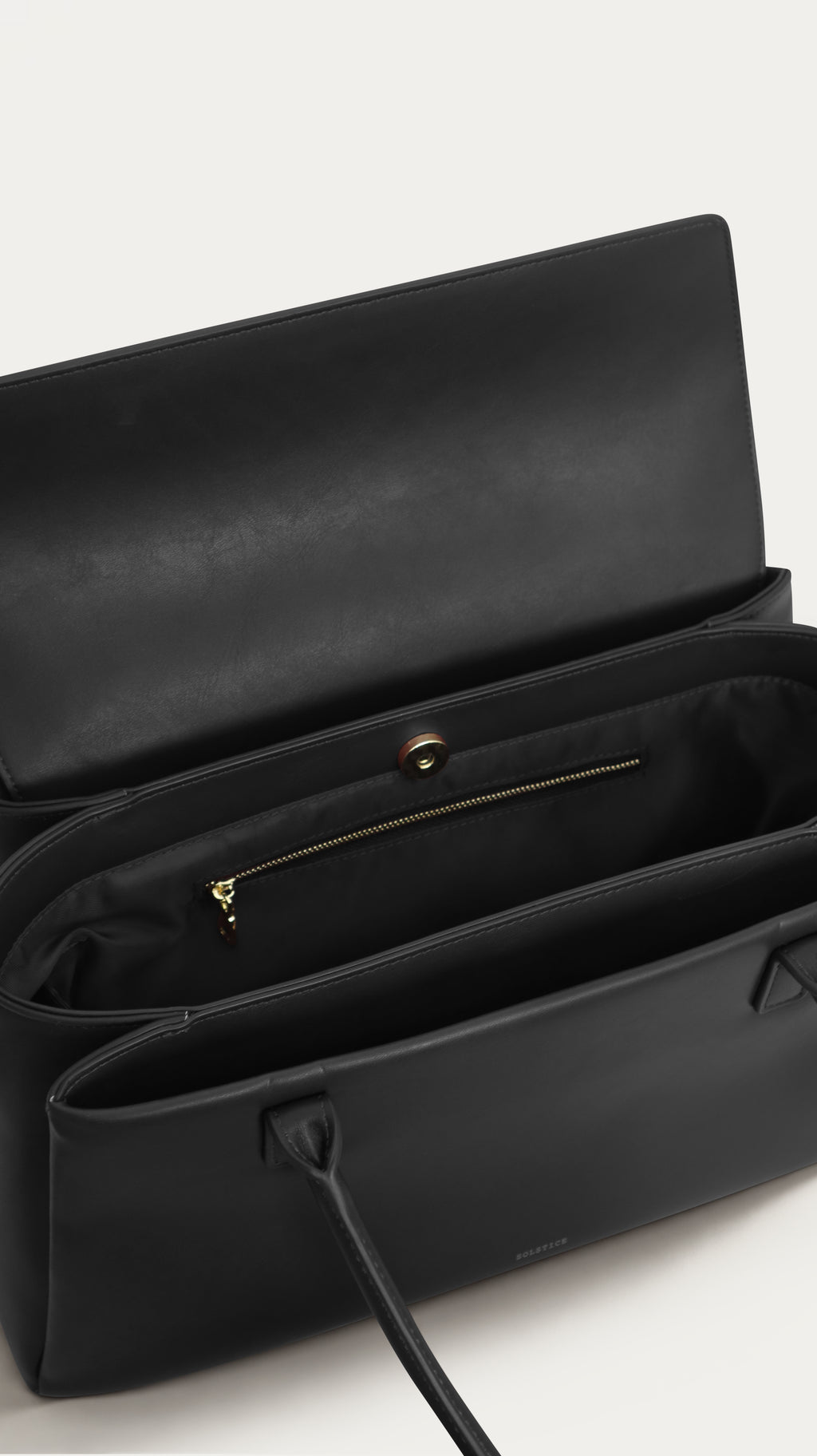 Icon Bag: Iconic Black