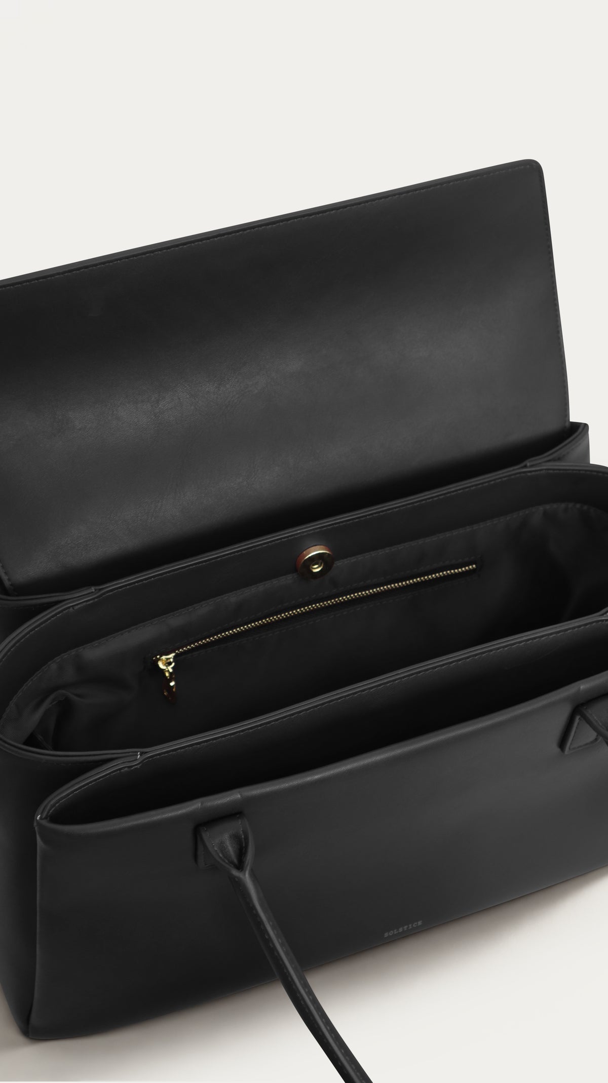 Icon Bag: Iconic Black